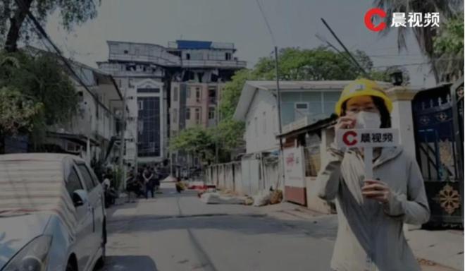 四次探测突然发现生命迹象！曼德勒一男子对废墟呼喊弟弟，中国救援队停止爆破立即搜救