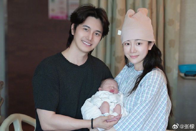 张檬小五官宣生子