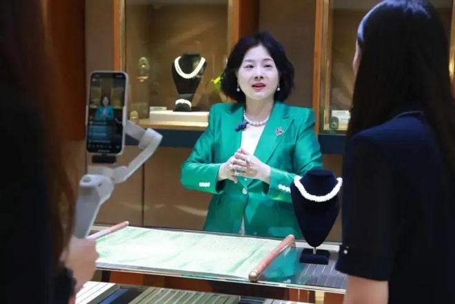 “珍珠女王”白如芳逝世，终年55岁