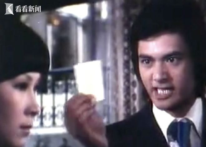 知名女星宣布裸捐所有资产！儿子出生三个月时夭折，曾和周润发饰演夫妻
