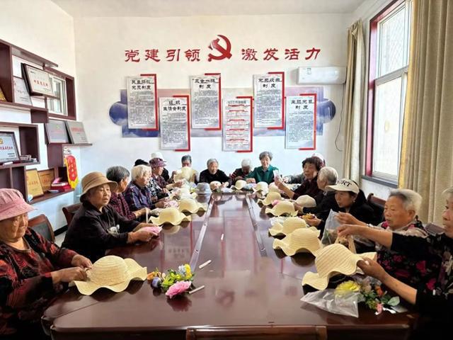 以爱之名，“帽” 美如花！母亲节主题活动温情绽放