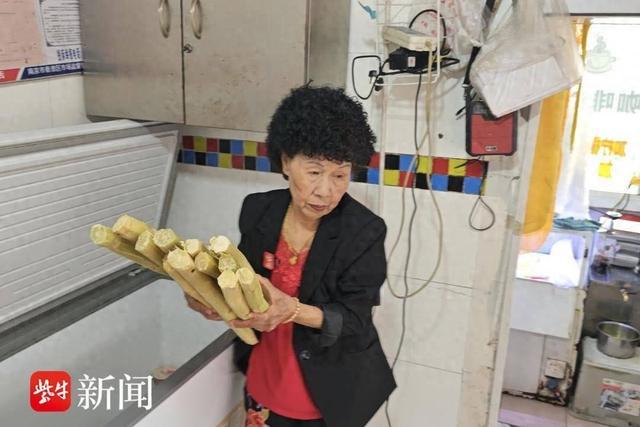 10元手冲咖啡阿姨爆火一年后现状 小店已褪去喧嚣
