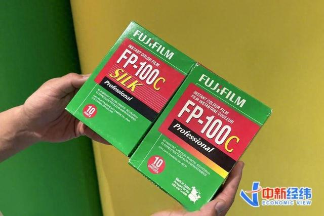 从70元卖到3000元 撕拉片为何火了 是停产前的20倍