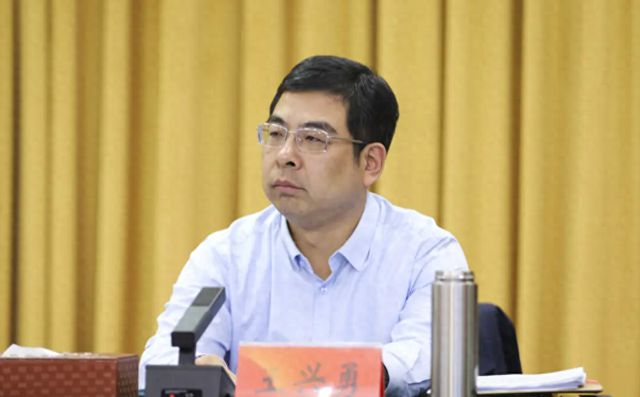 空缺近1年，兰考新县长已到岗
