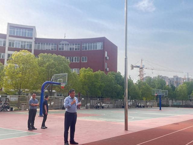 郑州市第四十八中学七年级学子用汗水书写 “热血备忘录”