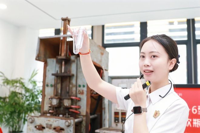 探秘能量之源 共鉴东鹏品质——走进东鹏饮料华南生产基地见证高质量发展新实践