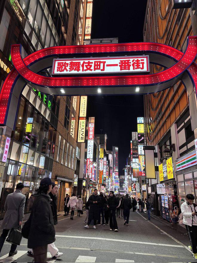 有人被骗上亿日元！疯狂的“牛郎债务陷阱”，日本政府整改有用吗？