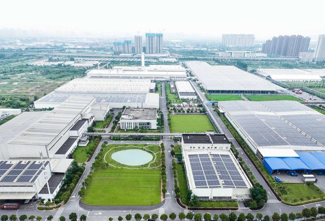 探秘岚图智慧工厂：领略智能制造魅力，见证新能源汽车崛起
