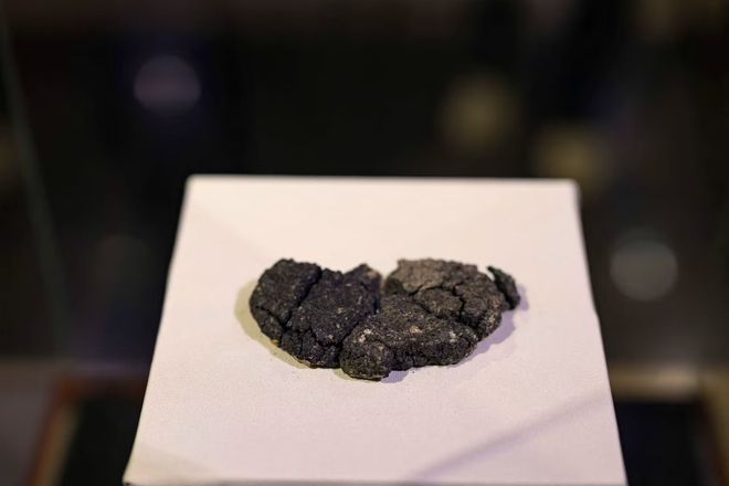 土耳其出土5000年前碳化面包，面包店复刻史前面包引发抢购