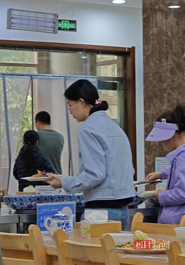 探访首次向游客开放的敦煌机关食堂：10元早餐自助停车免费