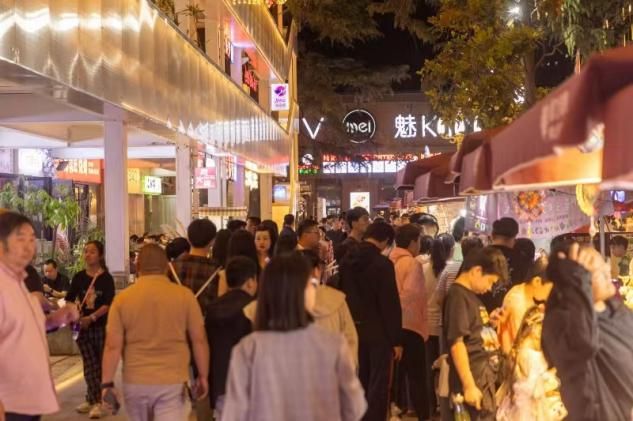 郑州：五一假期中原区多举措促消费 消费市场“火力全开”