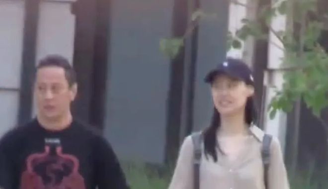 梁洛施马浴柯恋情疑曝光，去年两人曾在北京被偶遇