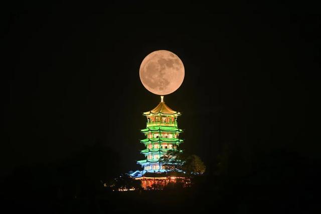 “最低满月”昨晚限时登场！你看到了吗？陕西最新预报！西安降水时间确定→
