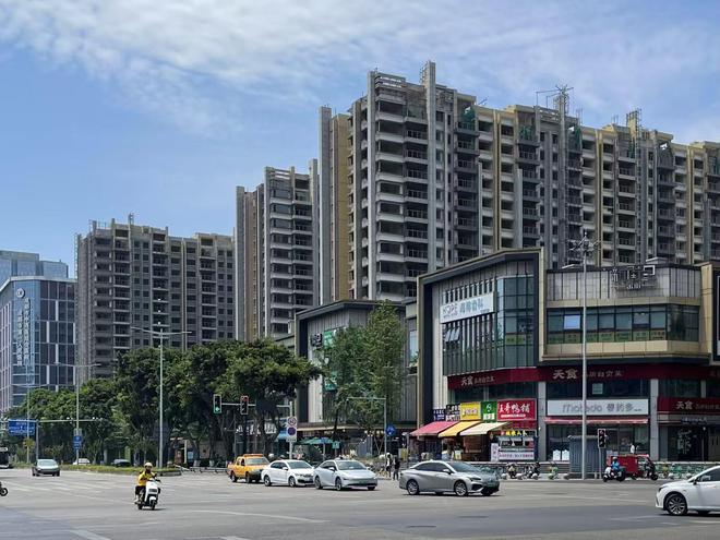 神秘金主空降？成都网红大盘陷重组疑云：股东再度互掐，李嘉诚家族仍卷在其中