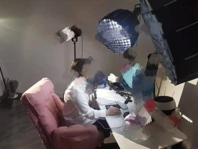 贵州男子毒杀亲生儿女，一个7岁一个10岁，妻子称经济压力大，网络直播是婚姻破裂关键因素