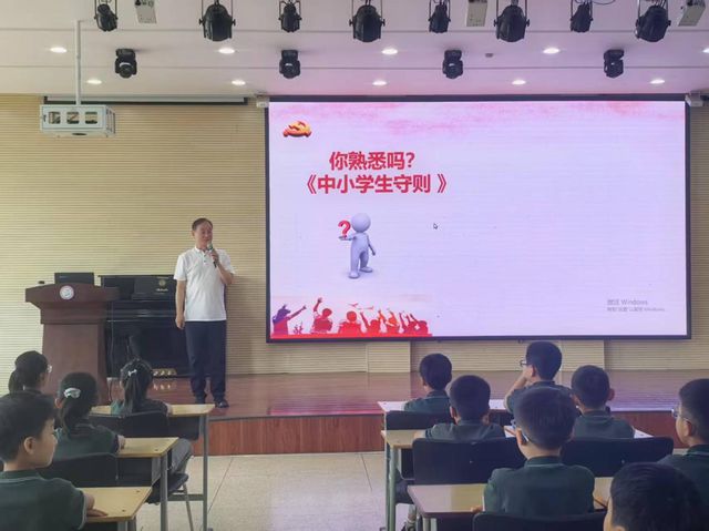 郑州市二七区春晖小学：传承红色基因 厚植家国情怀