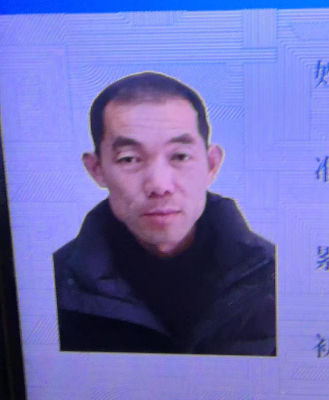 晨意帮忙丨男子花4千多去抬头纹次日感觉没效果想退款，医美机构：有恢复期，退三千