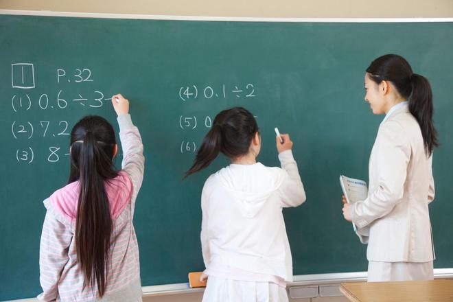 “教培名师”的自白：“我不主动说谎，也不主动打破滤镜”
