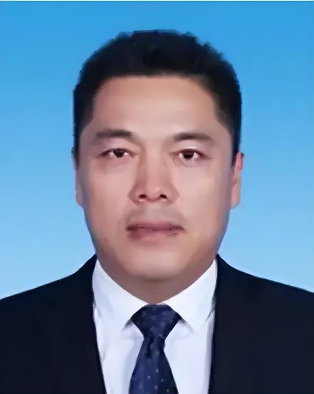 多个省年轻干部前往新疆任职