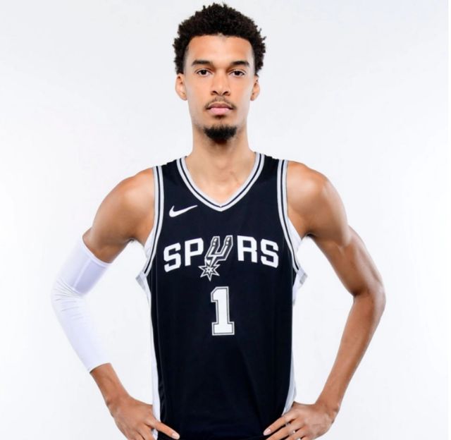 NBA球星文班亚马已离开少林寺，完成10天修行：4点半起床，训练强度高于武僧