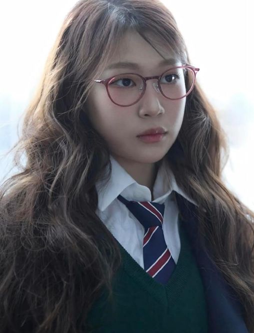 小沈阳19岁女儿韩国出道专辑上线，小沈阳：“跳的一点没随我呀”，沈春阳回应是否让女儿镀金回内娱