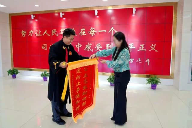 豫哈情深 法槌铮鸣——记河南法官王一丁的援疆岁月