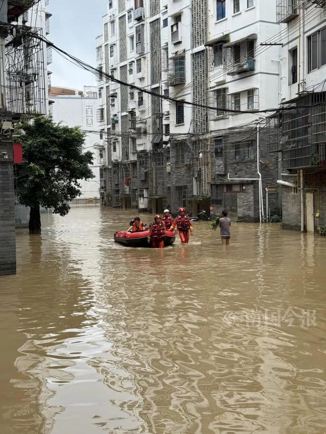 出现双洪峰后，柳江洪水退后复涨！这些地方仍有暴雨、大暴雨……