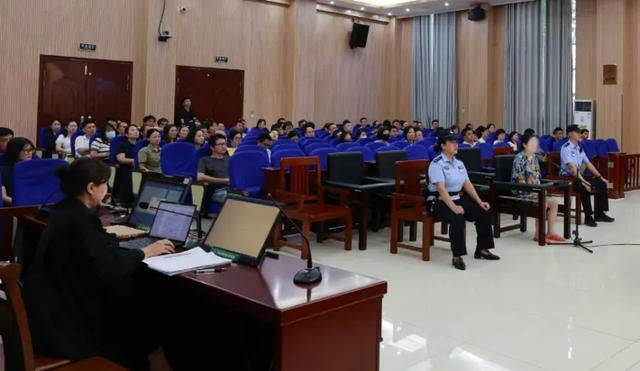 受贿174万元！海南一医院科室原主任肖美芳当庭认罪，请求从轻处罚