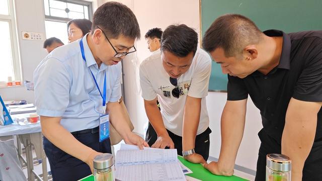 高招宣讲 专家支招！“大象新闻新高考课堂”走进安阳