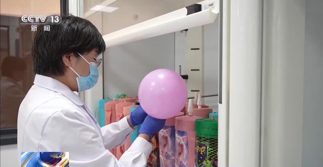 你以为的快乐气体？吸食后可能精神错乱、下肢瘫痪……