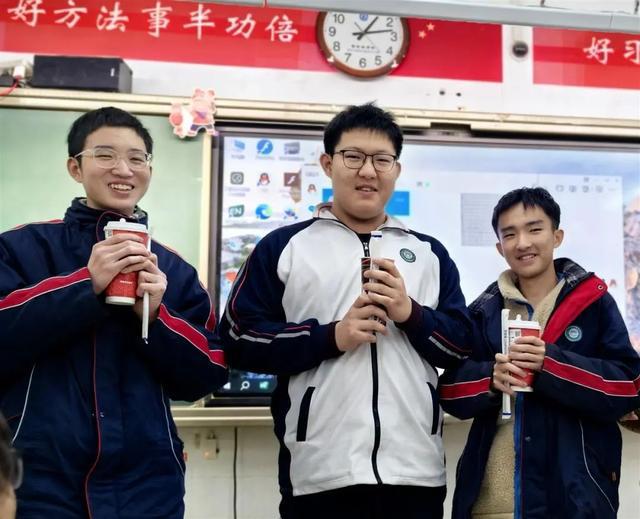 高二男生高考数学满分 被中科大录取
