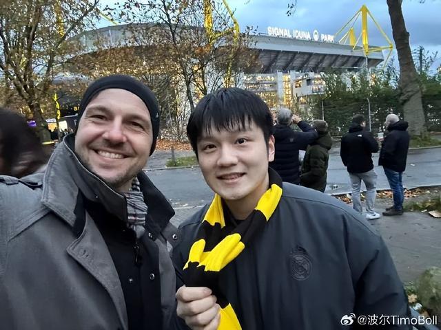 樊振东参加德国乒乓球名将波尔的退役仪式，送上祝福，对方曾称他是最难对付的对手
