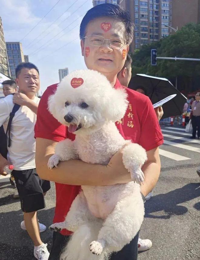 湖南高考现场直击！加油，少年的你！！转发送祝福