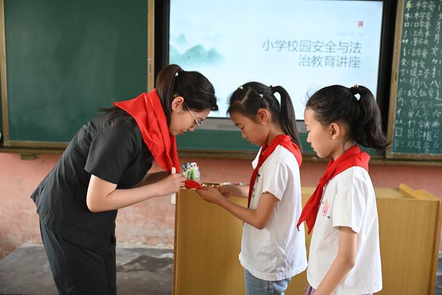 社旗法院：粽香普法润童心 别样“六一”护成长
