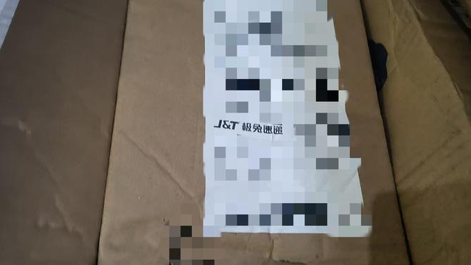 你的隐私正在快递单上“裸奔”！多个快递网点“无码”展示个人信息，多方回应