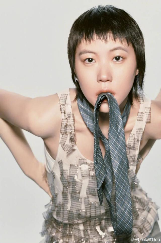 母女档首合作！王菲为窦靖童首部电视剧唱主题曲，罕见开嗓