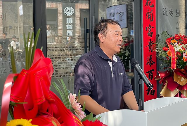 在场丨50幅画作，守护古窑村到颜神古镇的重生之路