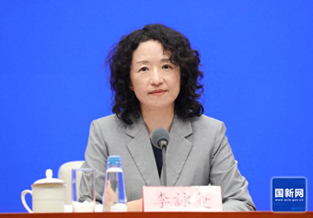 李詠箑卸任