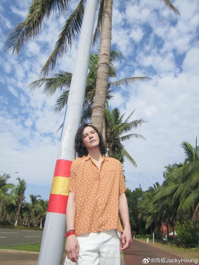 向佐被曝欠百万赌债