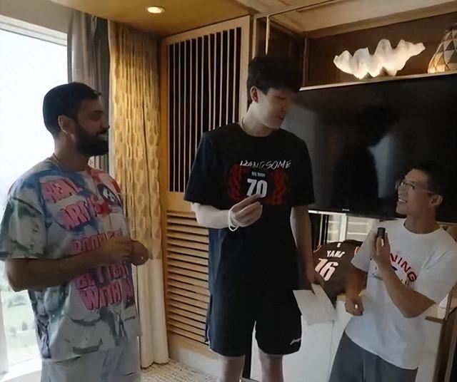 NBA | 70！杨瀚森NBA 2K26初始能力值揭晓