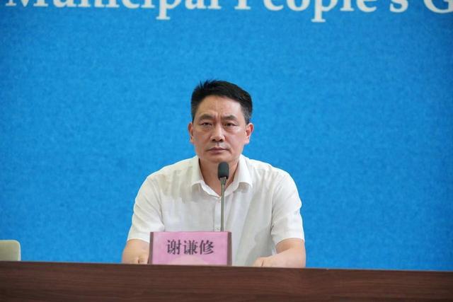 推行“二维码入企”制度 信阳市为企安上“电子守门人”