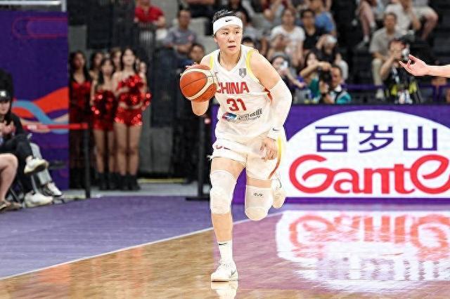 女篮亚洲杯 | 三连胜直通半决赛，中国女篮高强度磨炼阵容