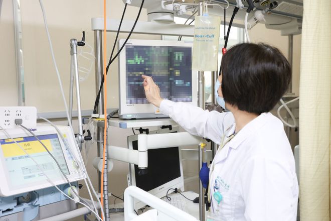 别再熬夜了！杭州19岁男子连续两天两夜追剧，起床时突发心脏骤停