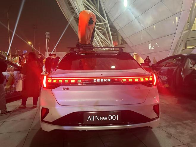 极氪澄清“0公里二手车”为展车，专家：若有车企把“0公里二手车”当新车售卖是自毁前程