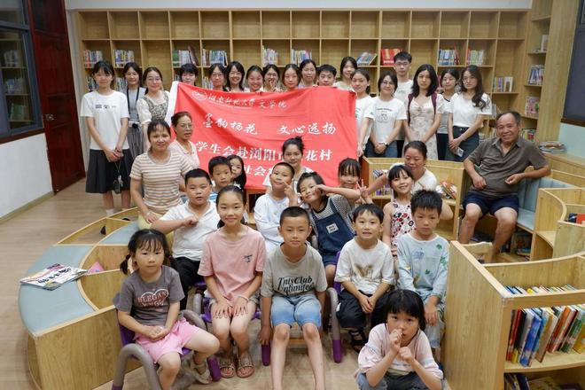 墨韵杨花，文心远扬，助力乡村阅读，杨花村农家书屋成暑期“书香阵地”