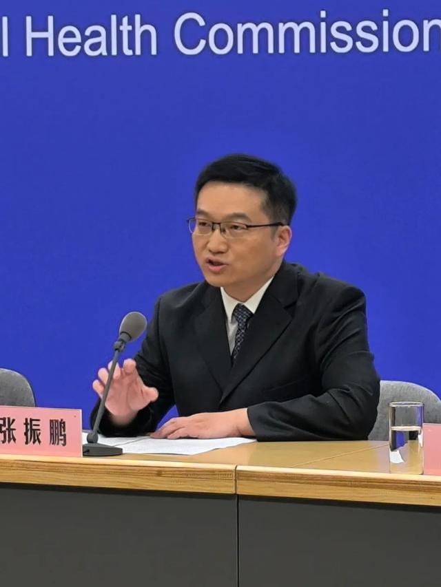 大暑时节“伏天晒背”？专家：这三类人不适合