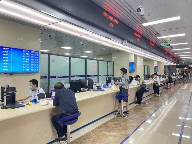 信阳市浉河区：服务群众零距离 帮办代办暖人心