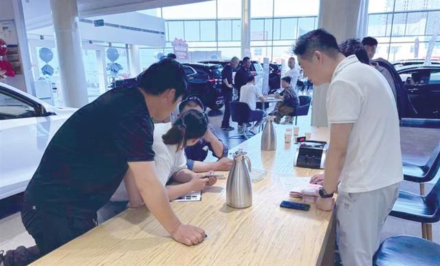河南车市“期中考”放榜：郑州领跑焦作增速夺冠