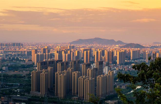 上半年楼市谁最火？上海壹号院半年揽金170亿登顶，成都有新房卖到22万/平
