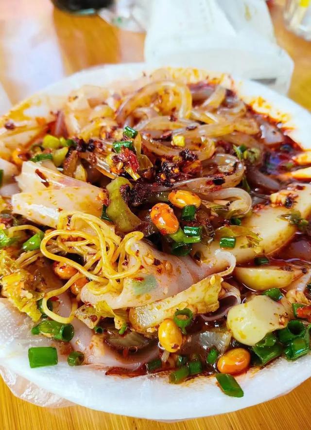 国内最具松弛感的避暑小城，人均500玩3天夏天只有25℃